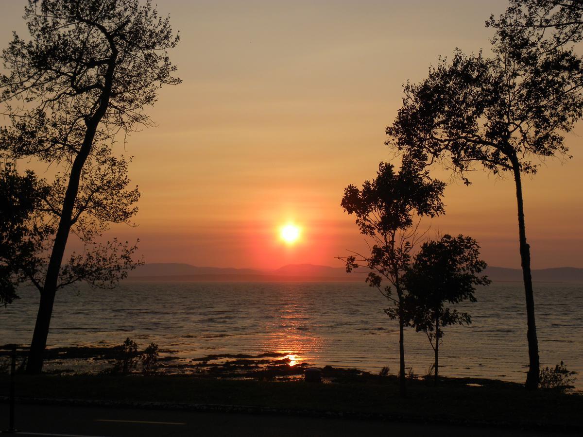 Motel Bellevue รีวีแยร์-ดู-ลู ภายนอก รูปภาพ